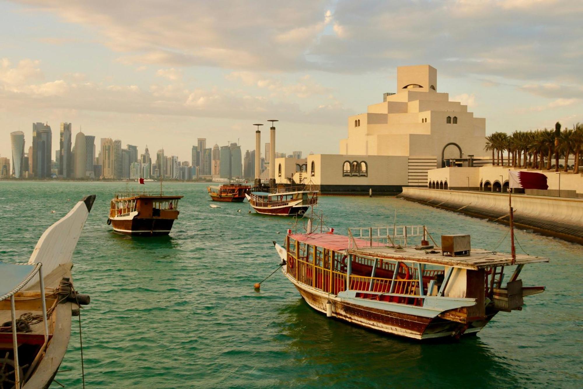 Saraya Palace Hotel Doha Exterior foto
